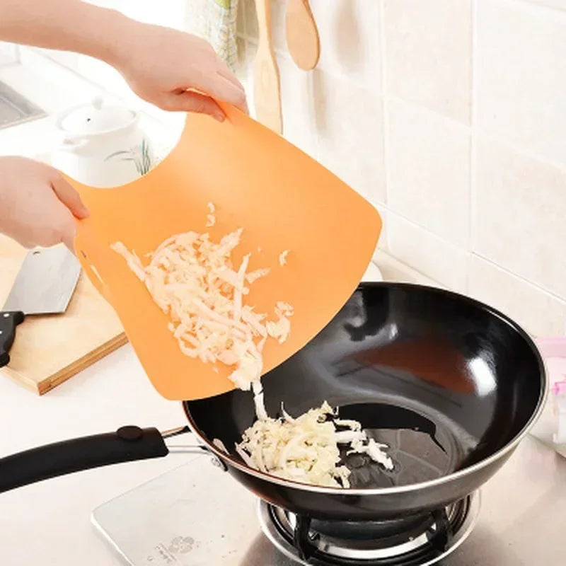 Flexible Plastic Cutting Board – Eco-Friendly Chopping Mat Cutting Board Axl