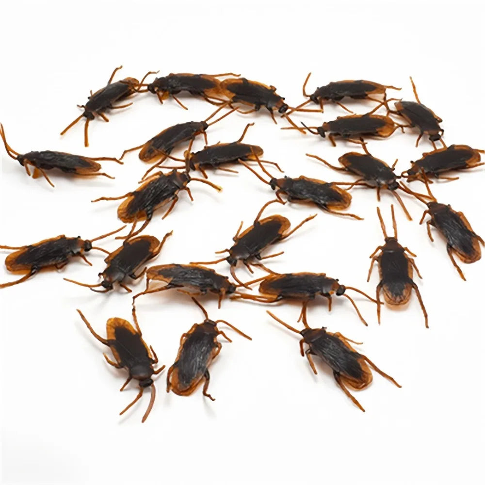 Realistic Fake Cockroaches – Halloween & April Fools Prank Props Prank Gag Toys Axl