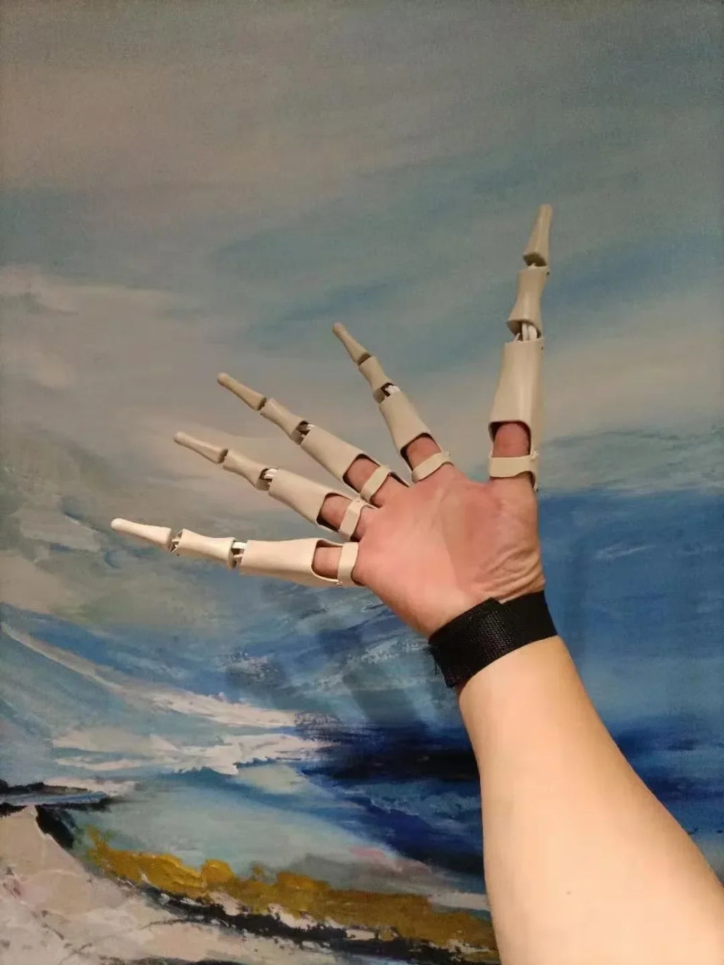 3D Articulated Finger Claw Extensions – Halloween Cosplay Props Costume Finger Props Axl White Bone Claws a pair