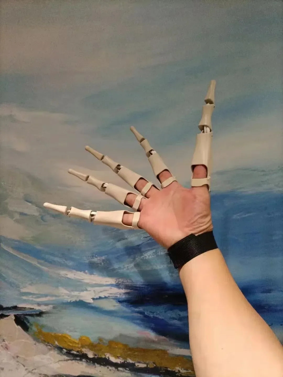 3D Articulated Finger Claw Extensions – Halloween Cosplay Props Costume Finger Props Axl White Bone Claws a pair