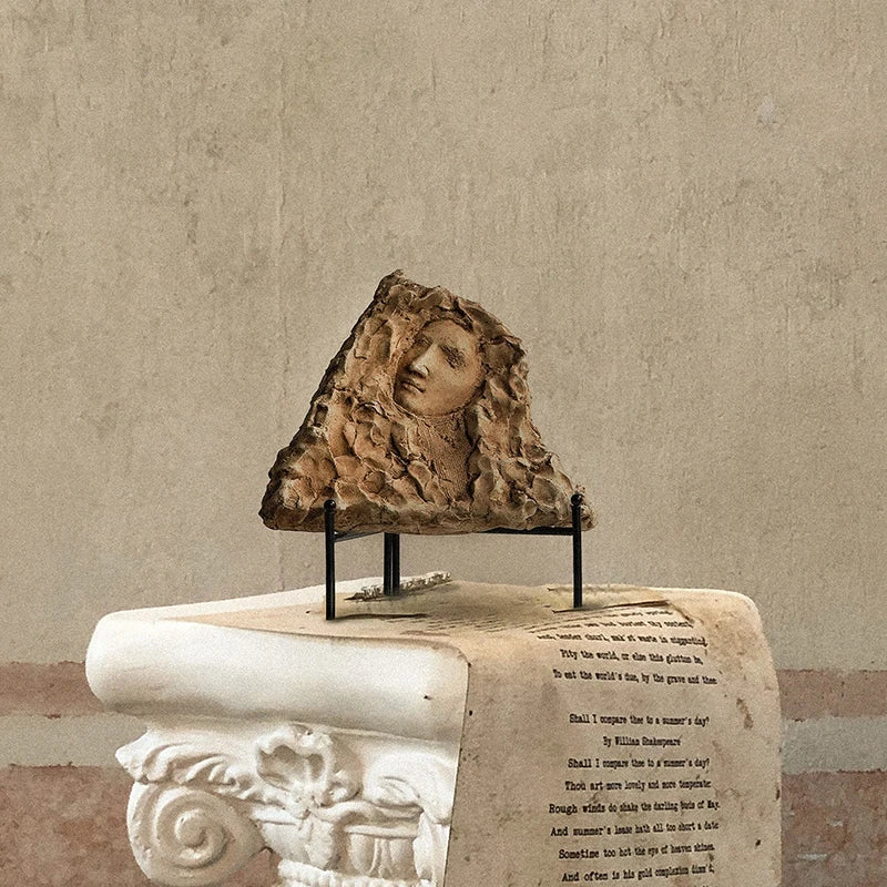 Retro Gypsum Wall Sculpture – Aesthetic Figurine Home Decor Wall Sculpture Figurine Axl