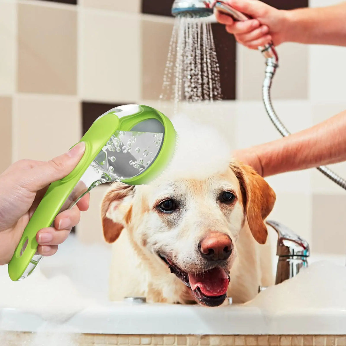 Silicone Dog Shampoo Brush with Built-In Soap Dispenser Pet Grooming Brush Axl