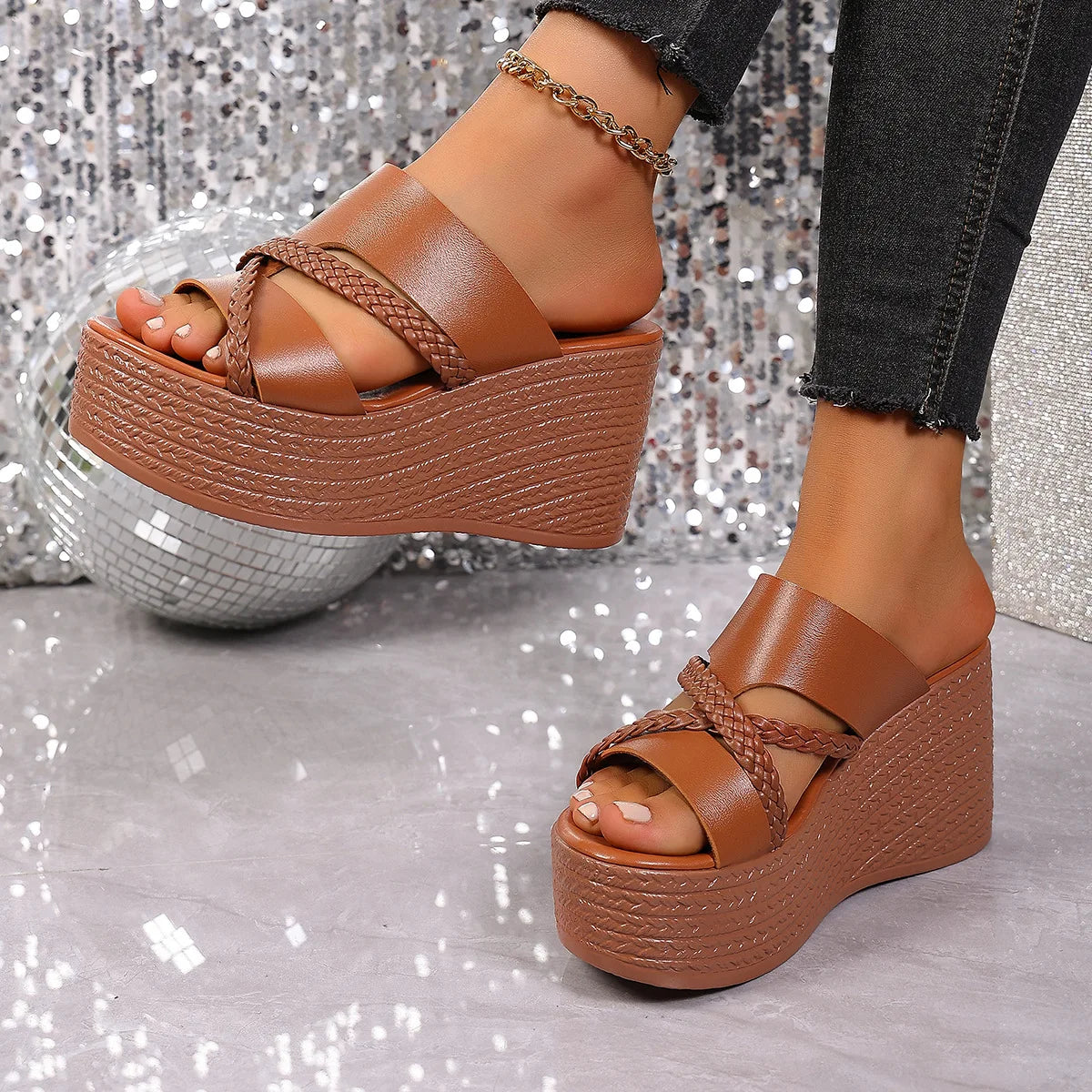 Women's Wedge Platform Sandals – Open Toe Rivet Buckle Straps Wedge Platform Sandals Axl
