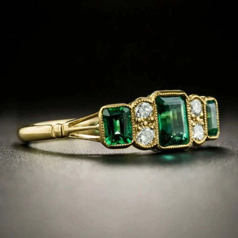 Huitan Vintage Geometric CZ Women's Ring – Gold Tone Party Ring Fashion Ring Axl Q500 10