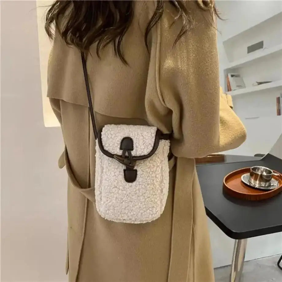 Women's Plush Crossbody Bag – Fuzzy Small Square Shoulder Bag Crossbody Shoulder Bag Axl