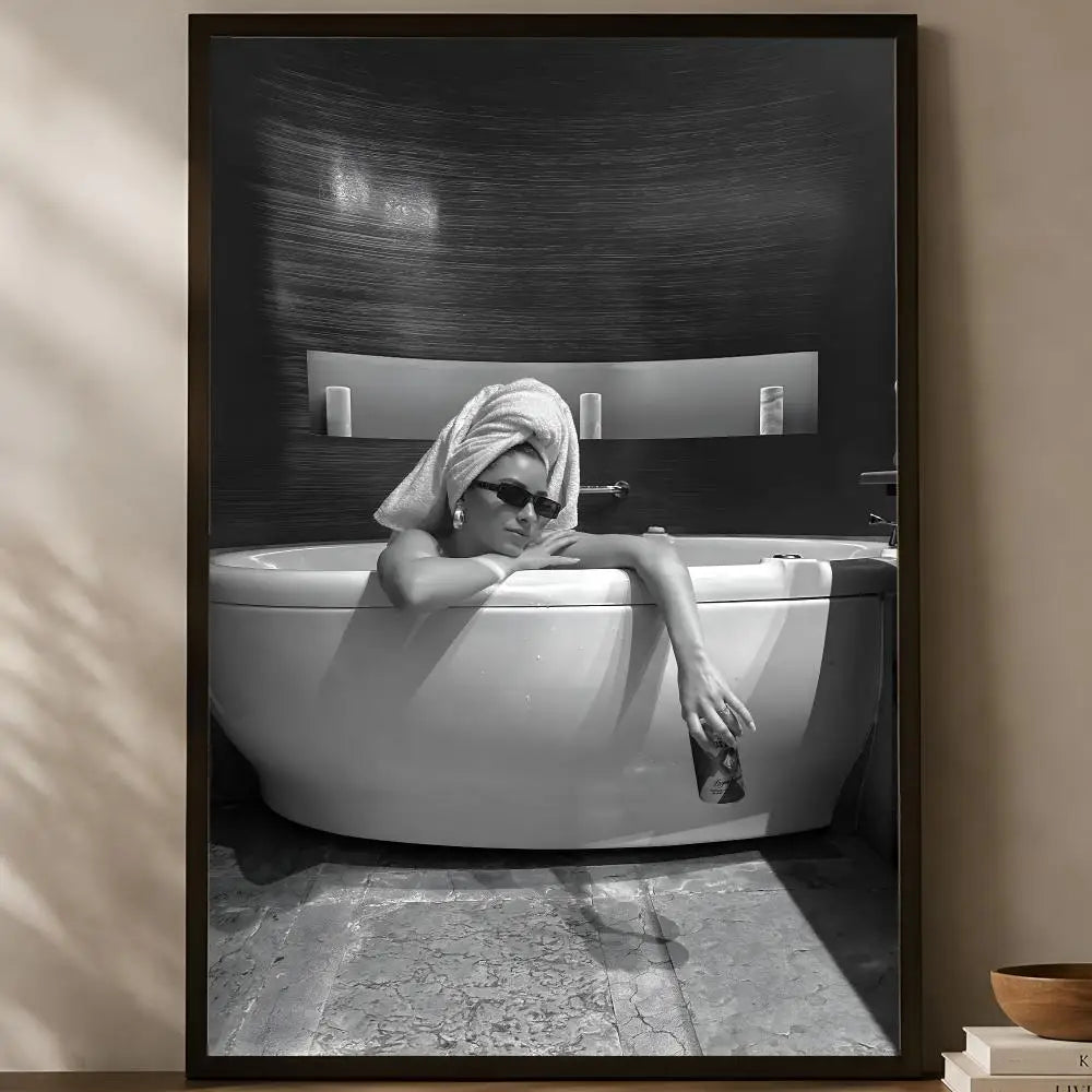 Woman Drinking Wine in Bathtub Poster – HD Self-Stick Wall Art Wall Art Poster Axl White05 15X20cmNoframe