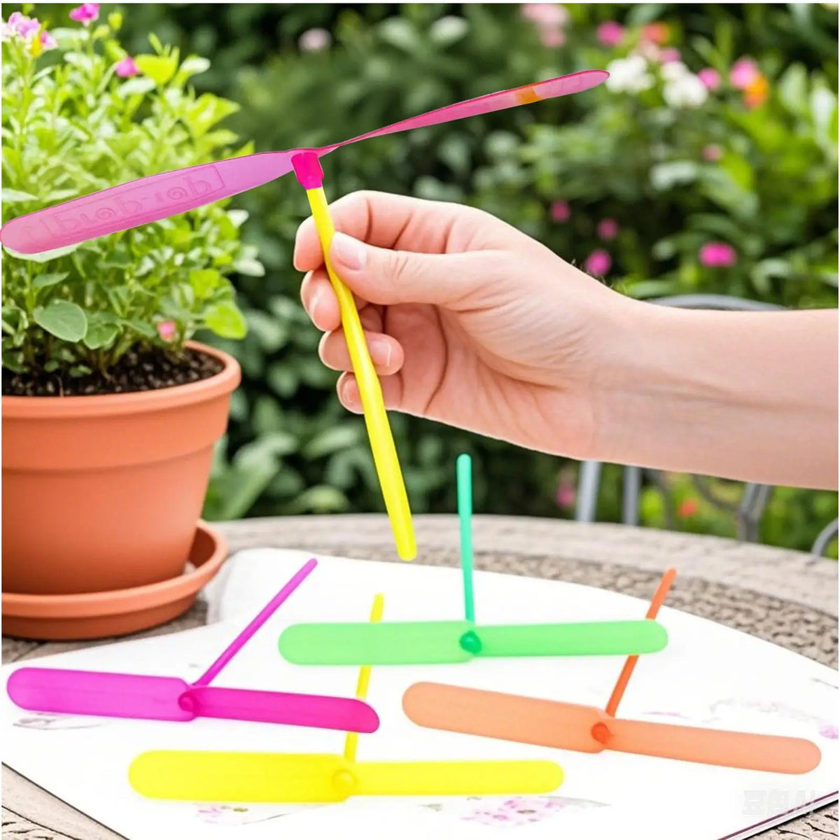 30-Pack Dragonfly Hand Spinner Propeller Toys for Kids Outdoor Flying Spinner Toy Axl
