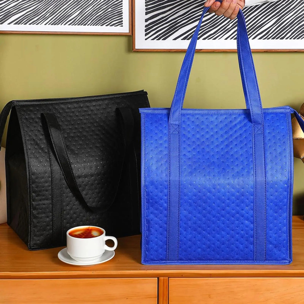 Insulated Cooler Tote Bag | Reusable Grocery & BBQ Shopping Bag Insulated Cooler Tote Axl