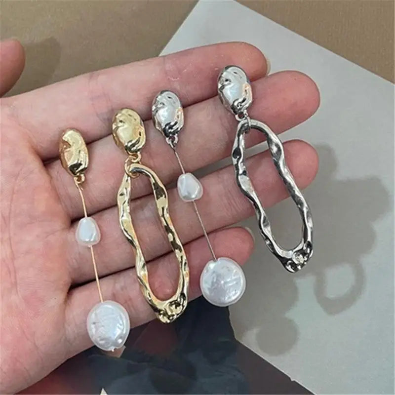 Baroque Asymmetric Pearl Drop Earrings – Geometric Style Pearl Drop Earrings Axl