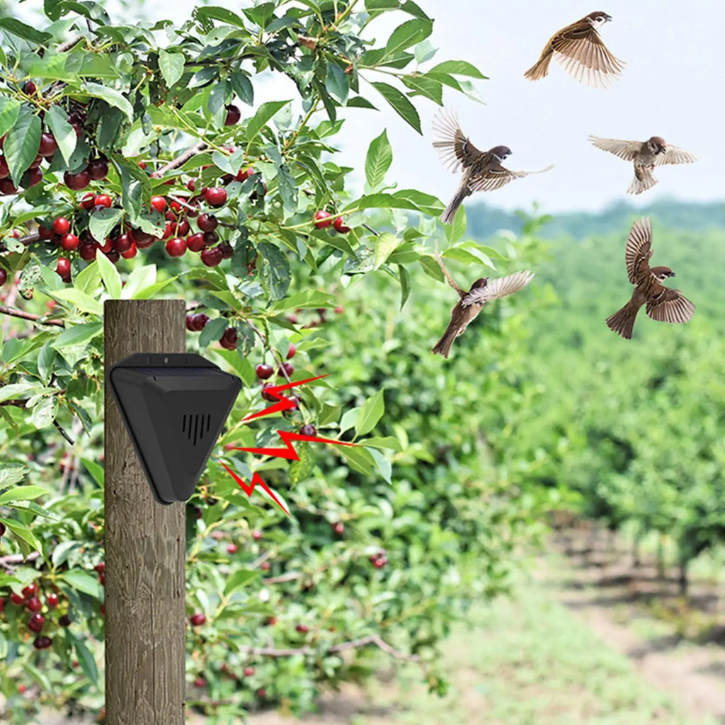 Solar Bird & Animal Repeller – 13 Sounds, IP55 Waterproof Solar Animal Repeller Axl