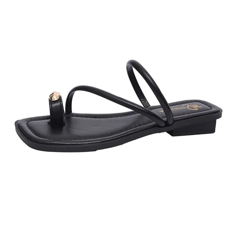 Women's Retro Thong Sandals – Metal Decor Low Heel Flip Flops Women's Sandals Axl 35 black