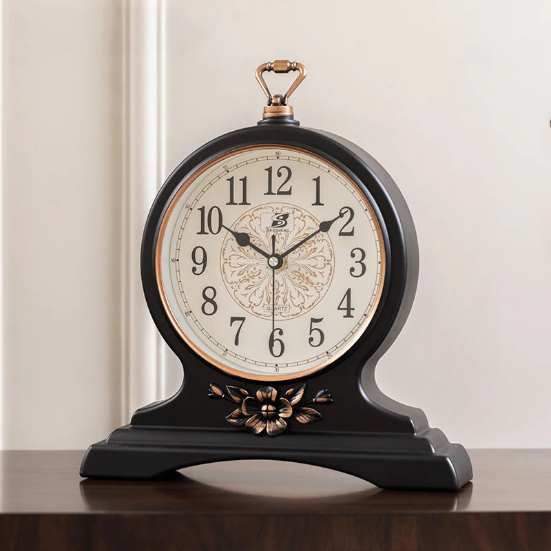 Nordic Vintage Silent Desk Clock – Large Retro Quartz Table Clock Retro Desk Clock Axl