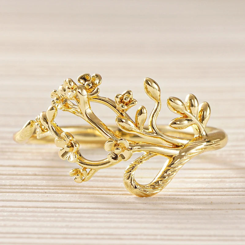 Huitan Gold Leaf Open Ring – Adjustable Statement Ring for Women Fashion Ring Axl