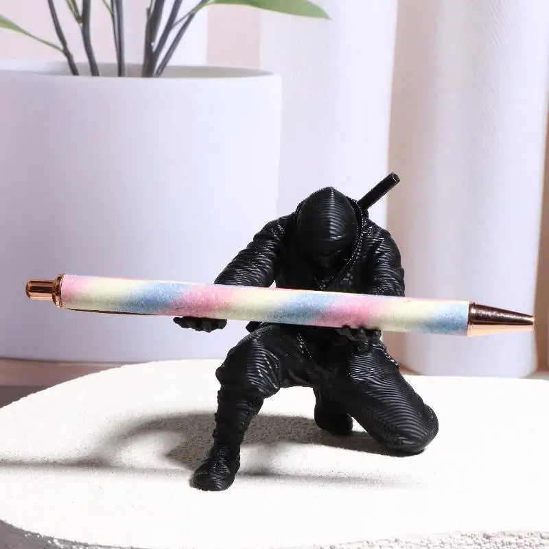 Ninja Style Pen Holder – Creative Desk Organizer & Gift Pen Holder Axl