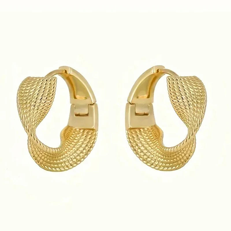 Huitan Twisted Hoop Earrings – Geometric Fashion Jewelry Women Hoop Earrings Axl