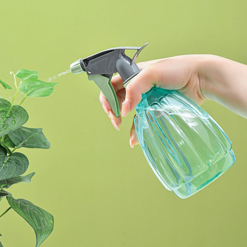 500ml Plastic Spray Bottle – Adjustable Nozzle, Garden & Salon Spray Bottle Axl