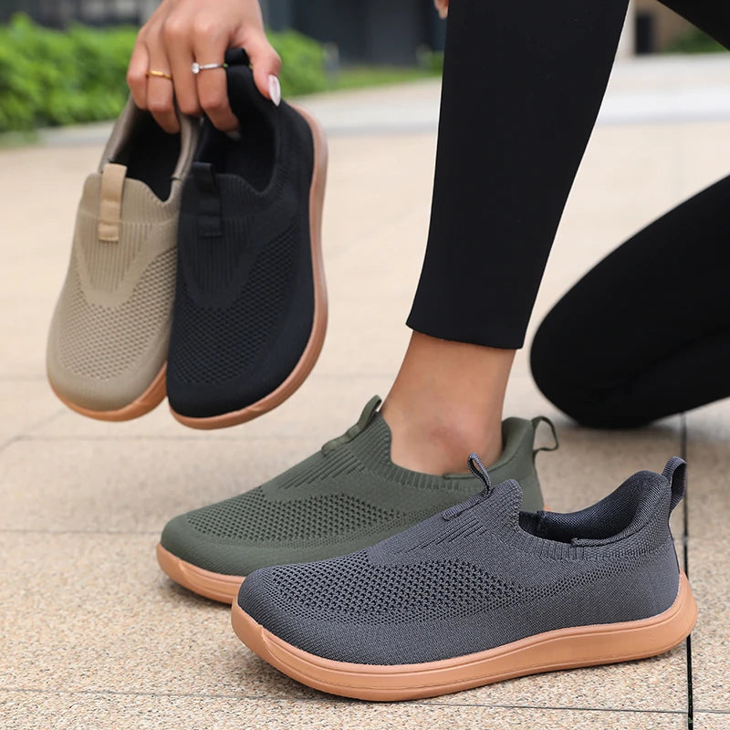 ZULIWAGN Breathable Mesh Slip-On Sneakers – Lightweight Men's Shoes Mesh Slip-On Sneakers Axl
