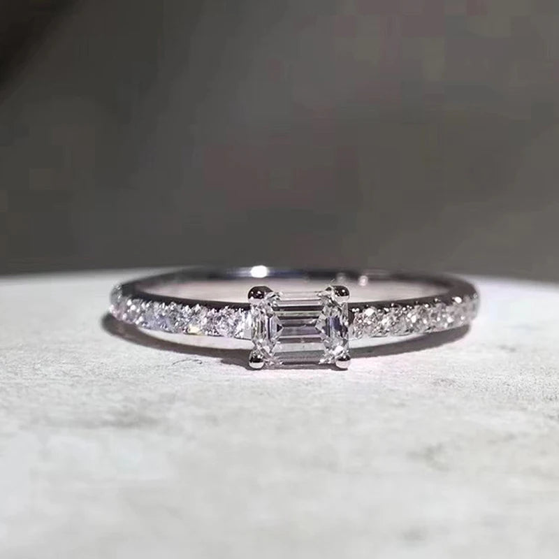 Huitan Thin CZ Ring for Women – Elegant Daily Wear Jewelry Fashion Ring Axl