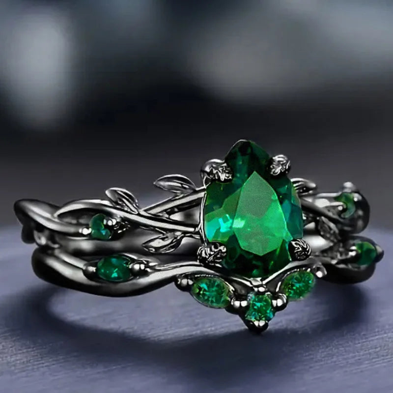Huitan Black Plated Green CZ Leaf Ring Set – 2Pcs Vintage CZ Ring Set Axl A856 10