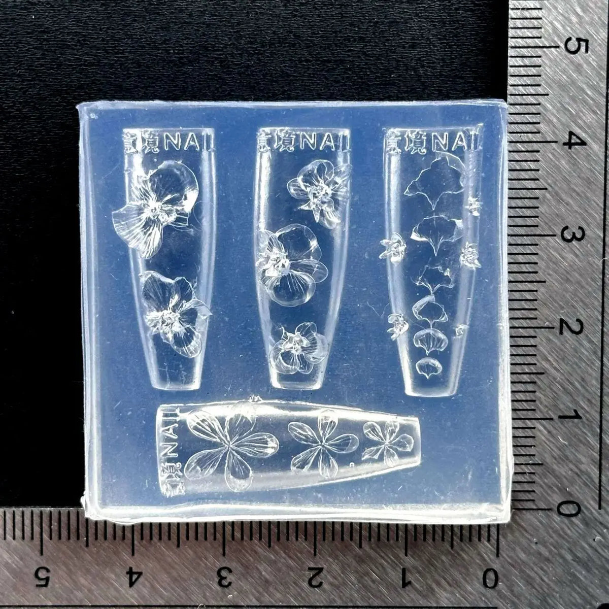Silicone 3D Flower Nail Art Mold – Reusable DIY Petal Template Nail Art Mold Axl A8