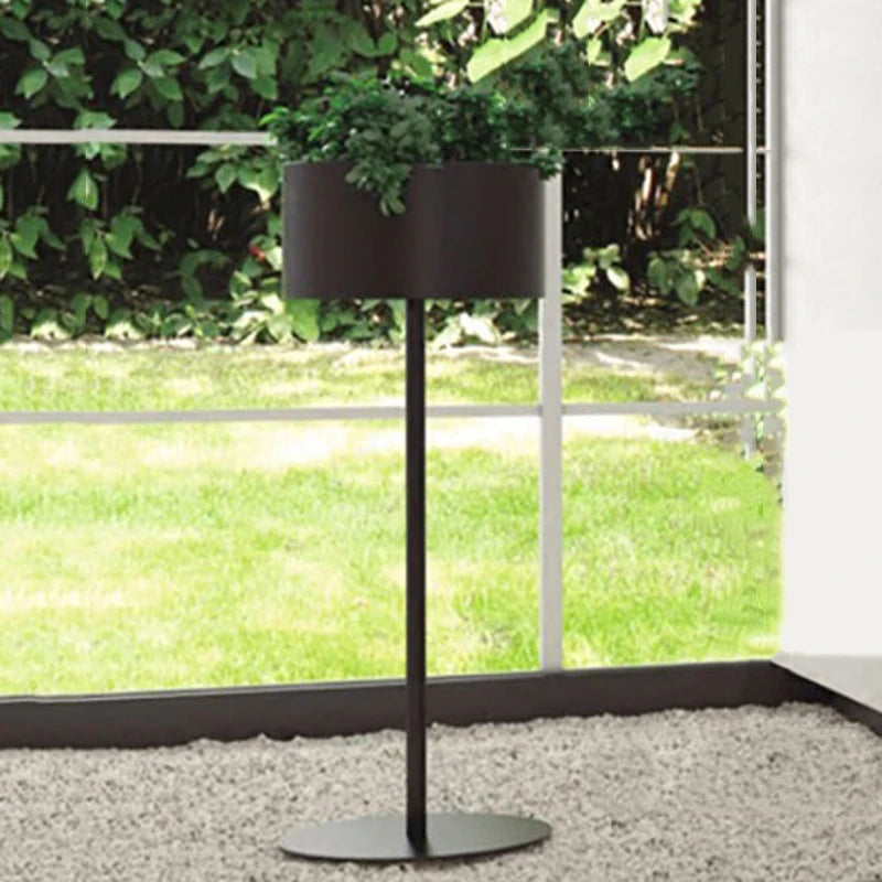 Nordic Iron Plant Shelf | Modern Flower Pot Stand – S/M/L Iron Plant Stand Axl Black-Medium