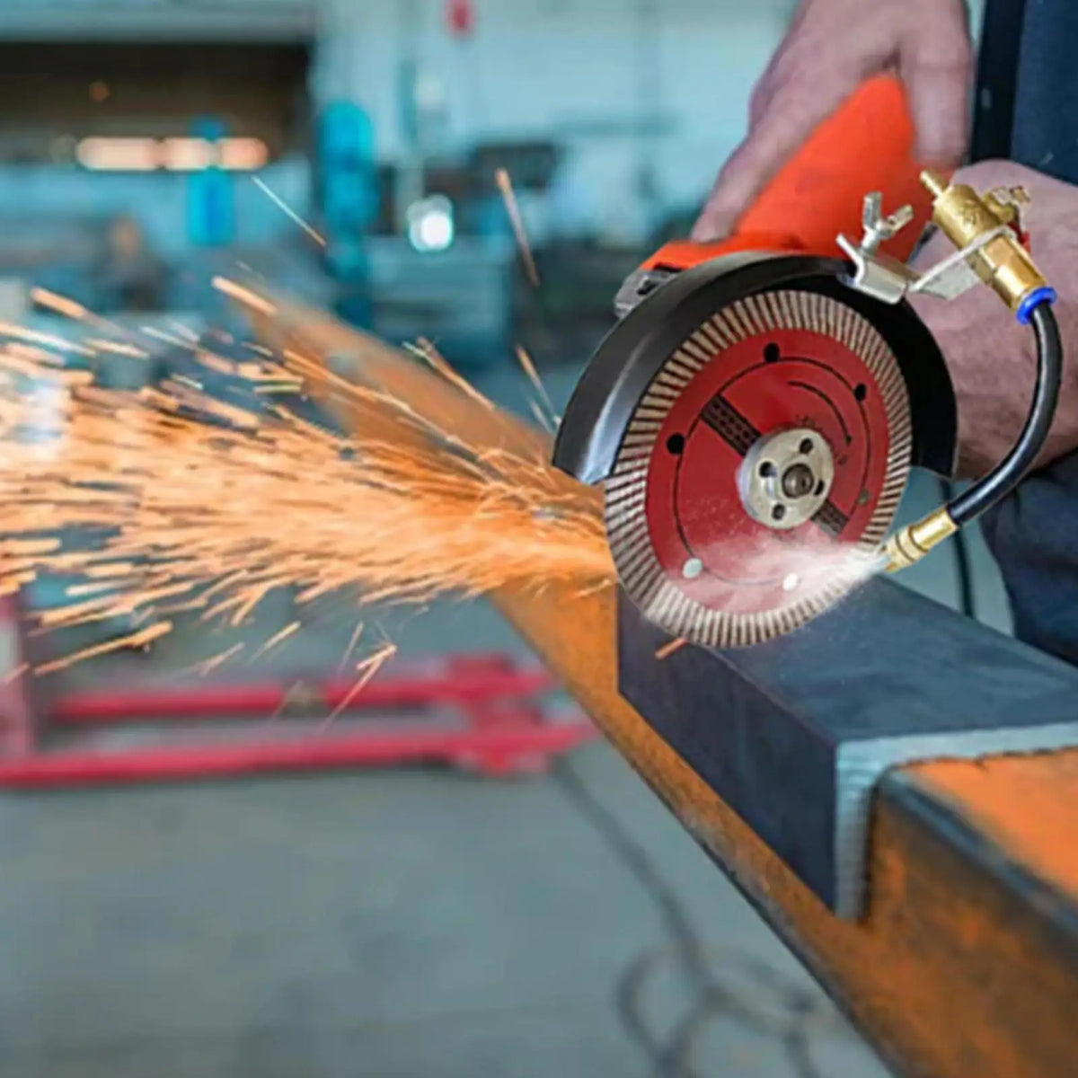 Angle Grinder Misting Water Sprayer – 2-Mode Coolant Tool Grinder Water Sprayer Axl