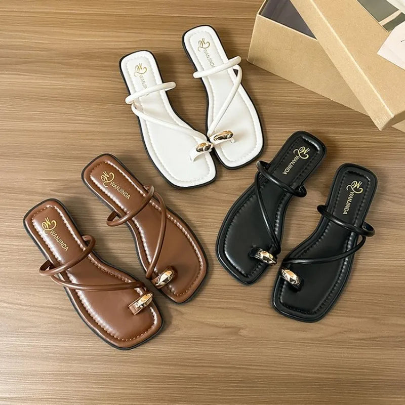 Women's Retro Thong Sandals – Metal Decor Low Heel Flip Flops Women's Sandals Axl