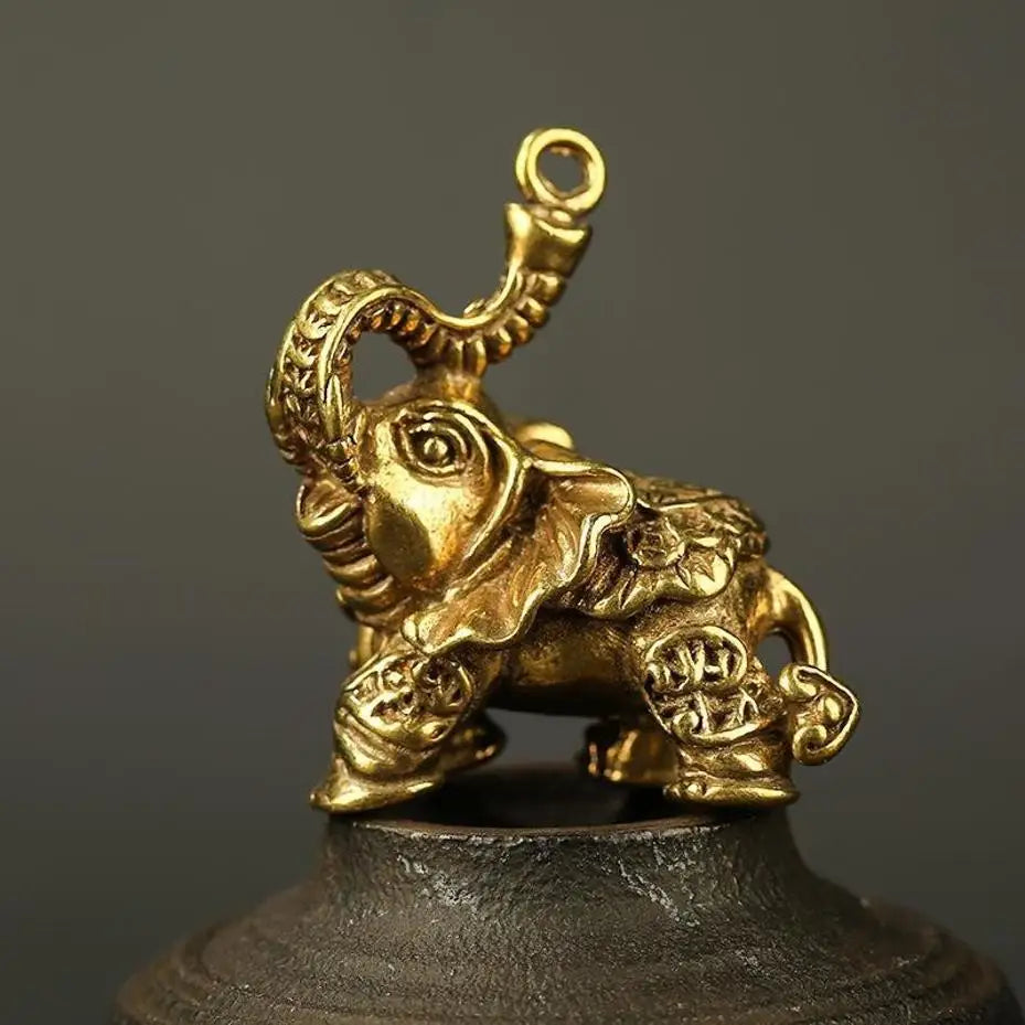 Brass Elephant Keychain – Retro Copper Animal Charm Key Ring Animal Charm Keychain Axl