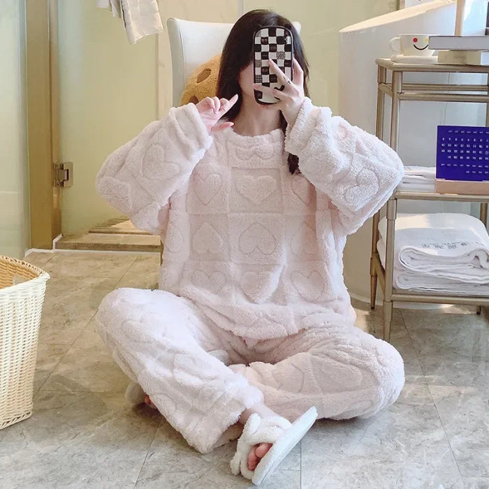Women's Oversized Coral Fleece Pajamas Set – Plus Size 5XL Fleece Pajamas Set Axl 2646 apricot 4XL Fits 90-100kg