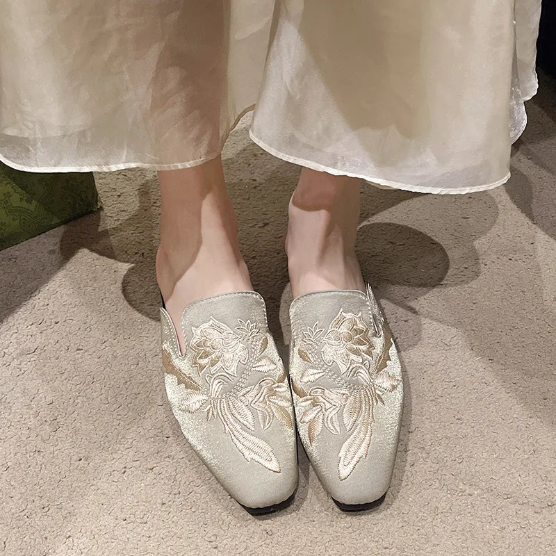 Women's Embroidery Slip-On Loafers – Square Toe Flat Moccasins Slip-On Flat Loafers Axl