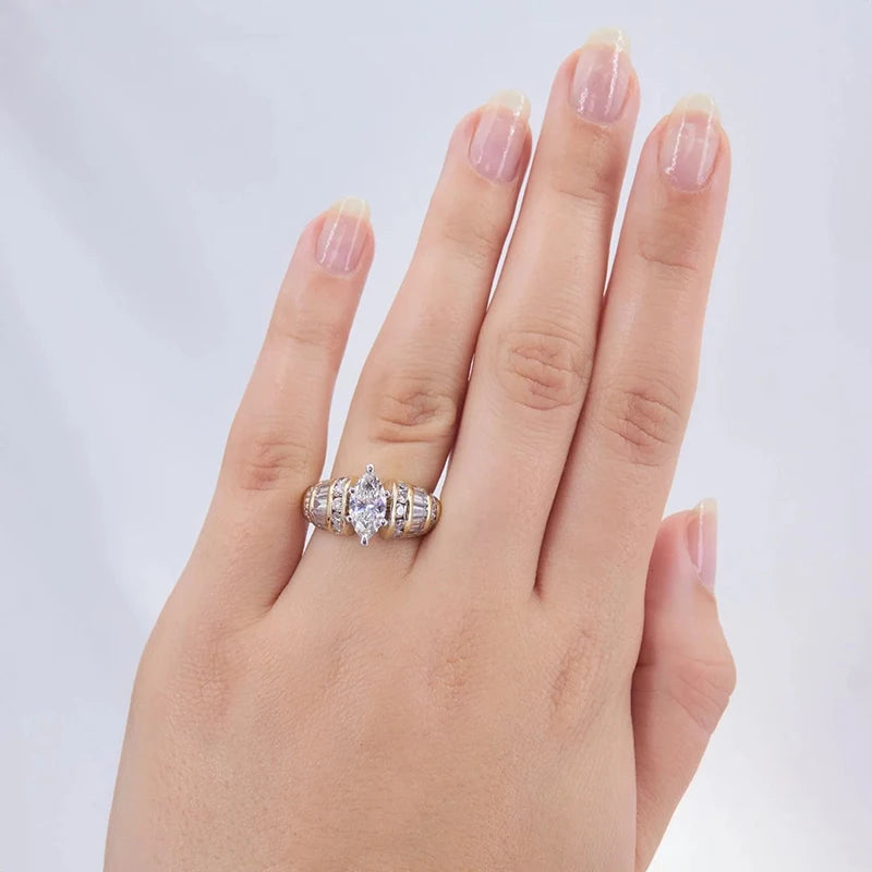 Huitan Cubic Zirconia Ring – Women's Dazzling Wedding Band Fashion Ring Axl