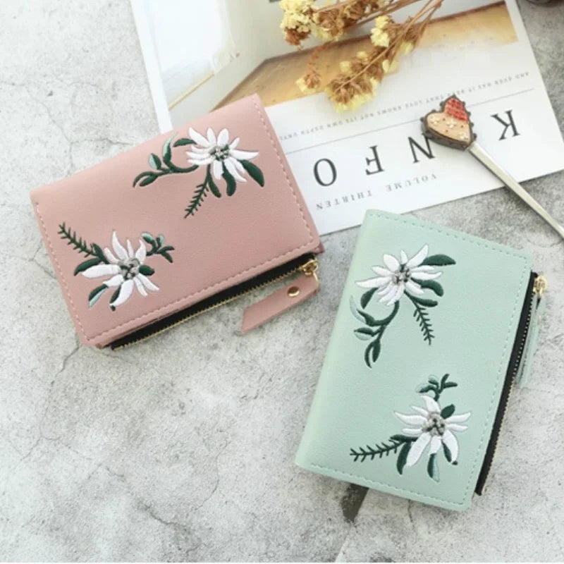 Women's Retro Embroidery Short Wallet & Floral Card Holder Purse Short Wallet Purse Axl