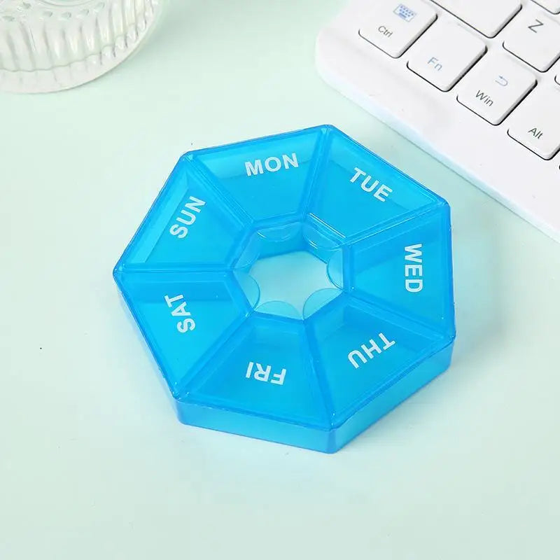 7-Day Pill Organizer – Mini Portable Travel Pill Box, 7-Grid Pill Organizer Axl A3