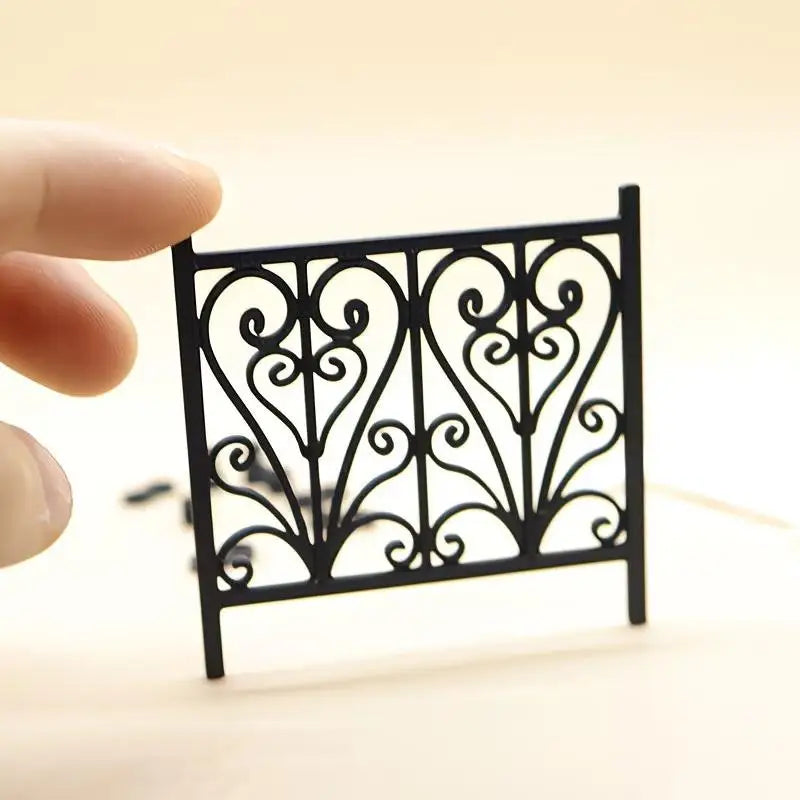 Dollhouse Miniature Carved Fence Model – DIY Decor & Photo Prop Dollhouse Miniature Axl