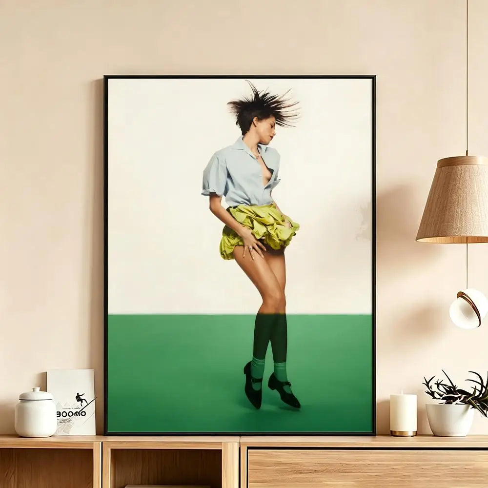 Zendaya HD Art Poster – Waterproof Sticky Wall Decor Wall Art Poster Axl