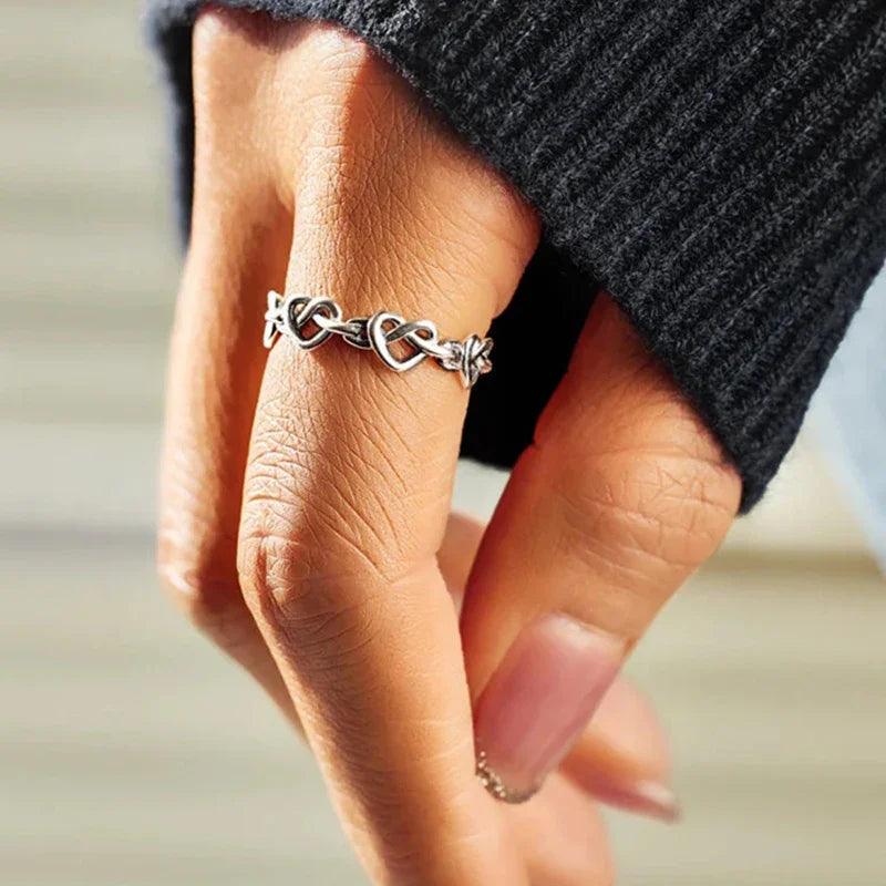 Huitan Hollow Heart Ring for Women – Dainty Brass Band Fashion Ring Axl