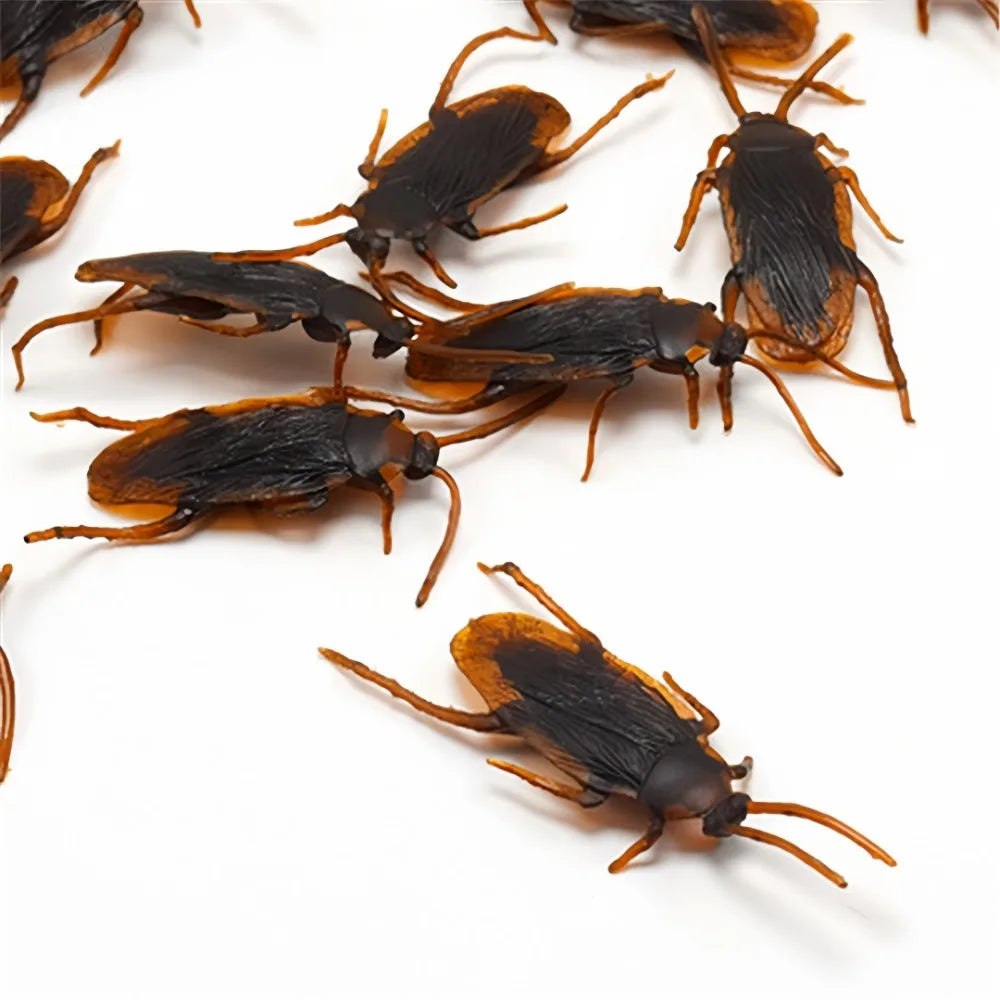Realistic Fake Cockroaches – Halloween & April Fools Prank Props Prank Gag Toys Axl