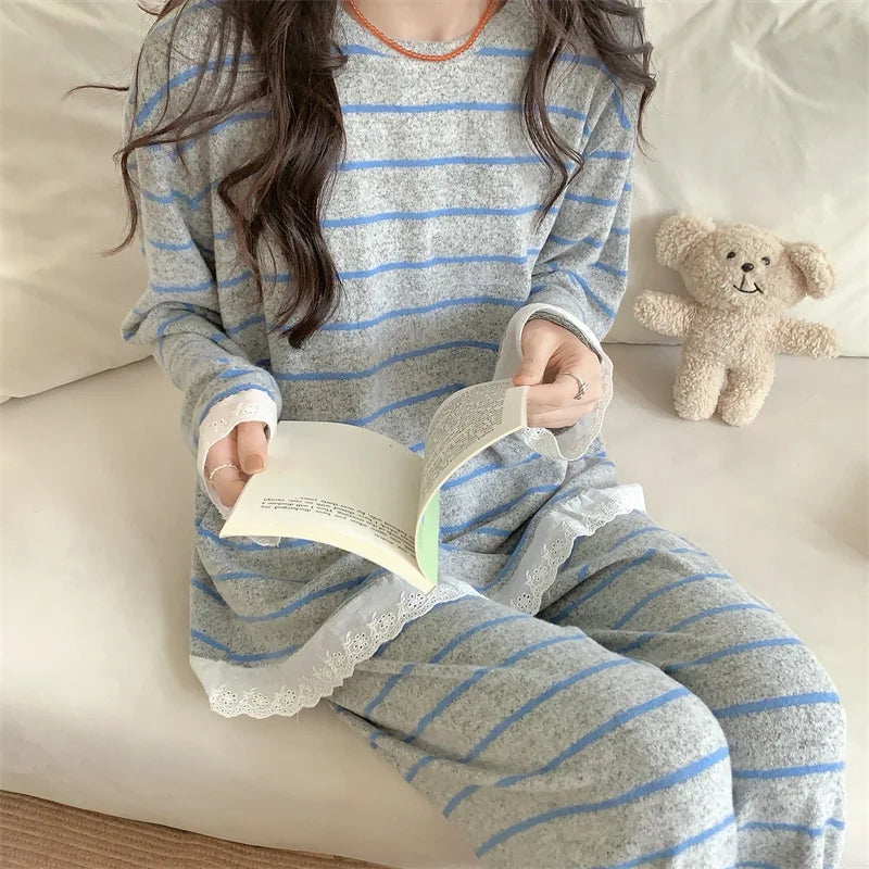 Women's Striped Lace Pajama Set – Loose Gray Sleepwear Women's Pajama Set Axl