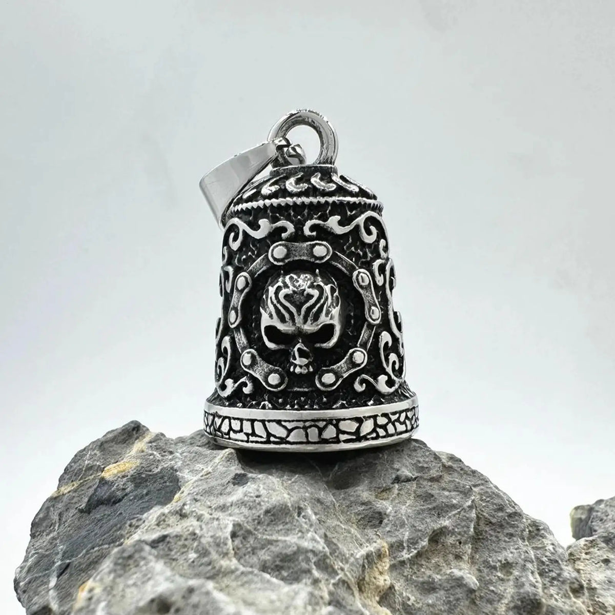 Vintage Skull Motorcycle Bell – Biker Charm & Keychain Ornament Motorcycle Bell Charm Axl