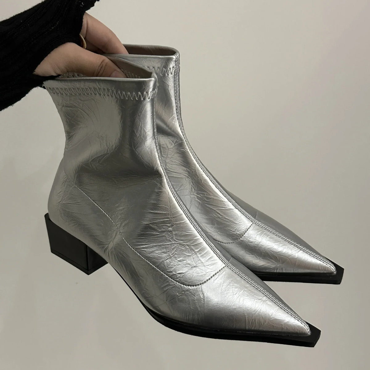 YBQJOO Women's Pointed Toe Ankle Boots | Block Heel Slip-On Women's Ankle Boots Axl Silver 39
