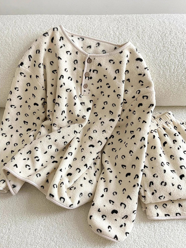Women's Fleece Pajama Set – Plush Thermal Print Loungewear 2 Pc Fleece Pajama Set Axl DL8655 leopard print M