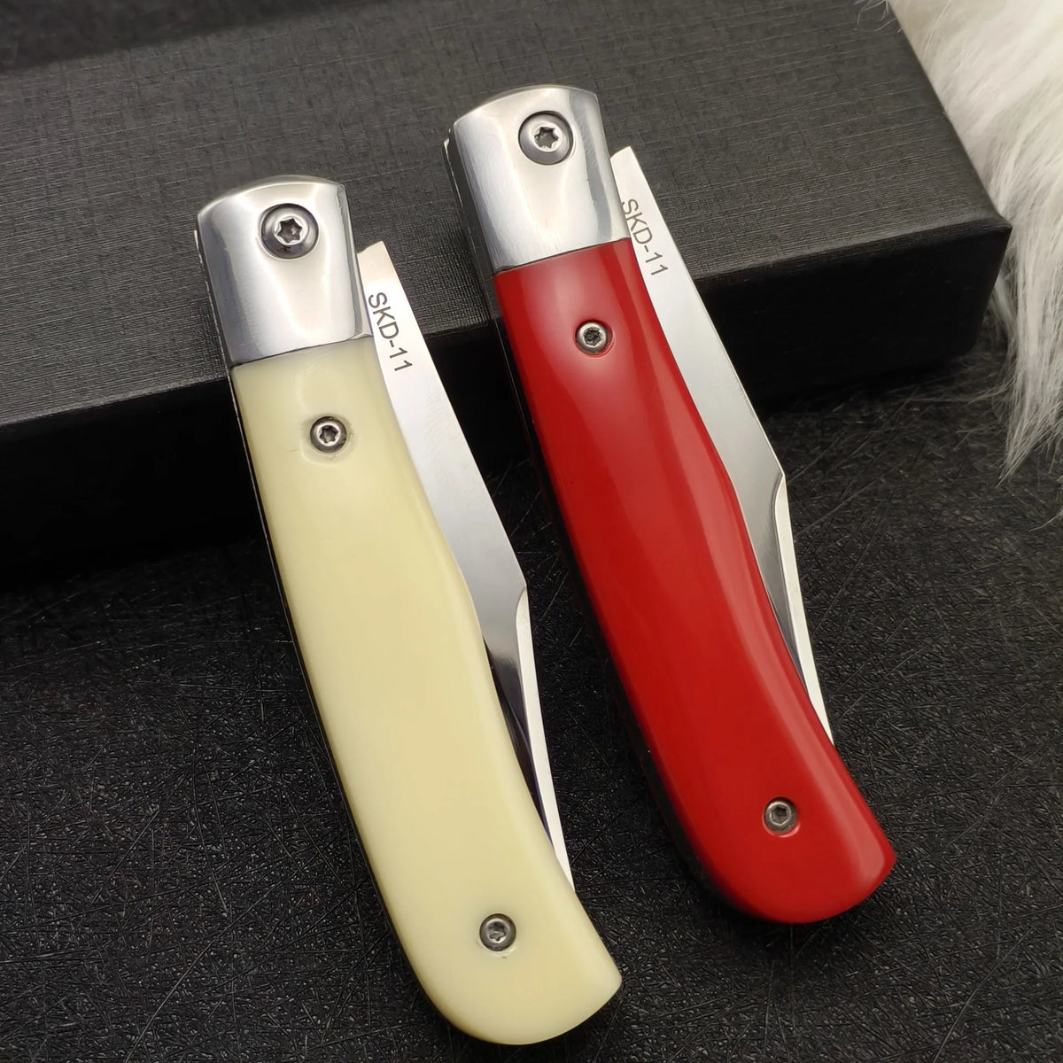 XUAN FENG Damascus Folding Knife – Camping, Hiking & Fishing Damascus Folding Knife Axl WHITE