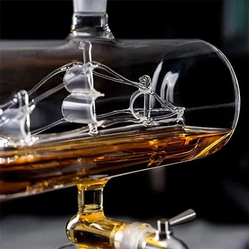 KEMORELA Boat Ship Whiskey Decanter Set – 1100ml & 4 Cups Whiskey Decanter Set Axl