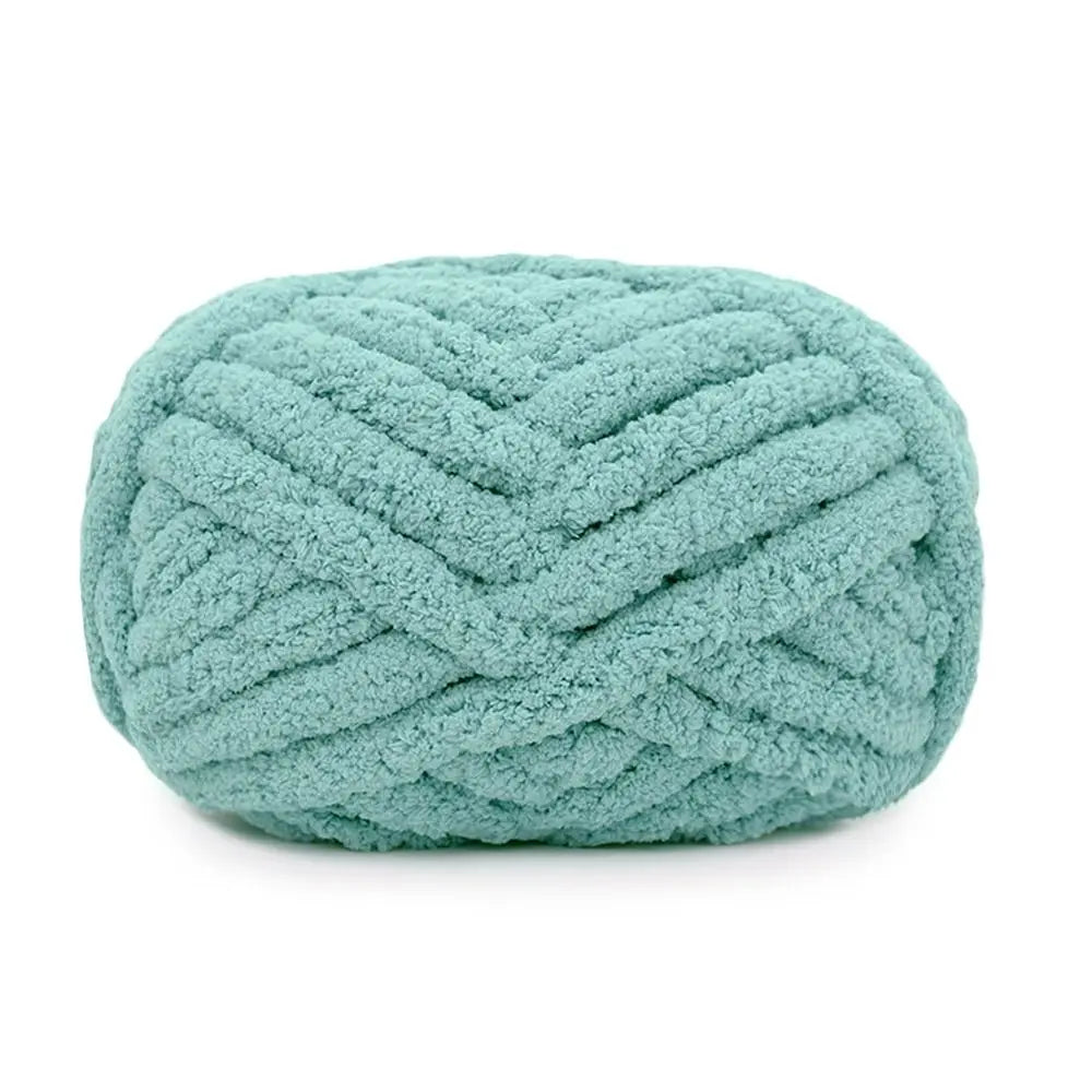 226g Chunky Crochet Yarn Ball – Thick Polyester for Blankets & DIY Chunky Crochet Yarn Axl Blue