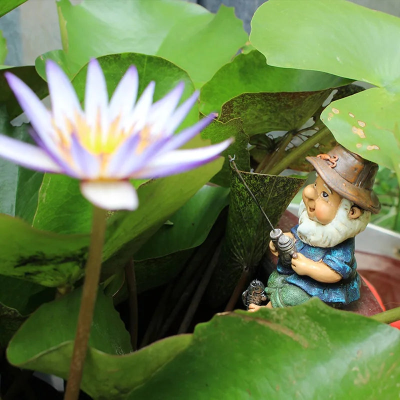Mini Fisherman Gnome Garden Statue – Resin Lawn Ornament Garden Gnome Statue Axl