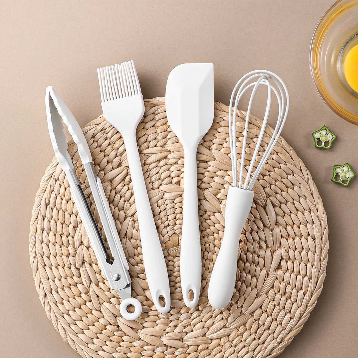 4-Piece Silicone Baking Set – Spatula, Whisk, Brush & Clip Silicone Baking Set Axl