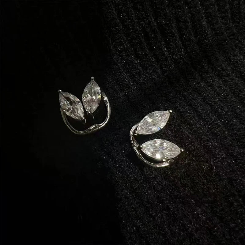 Zircon Ear Cuff Clip Earring – No Piercing Tassel for Women Clip-On Earring Axl