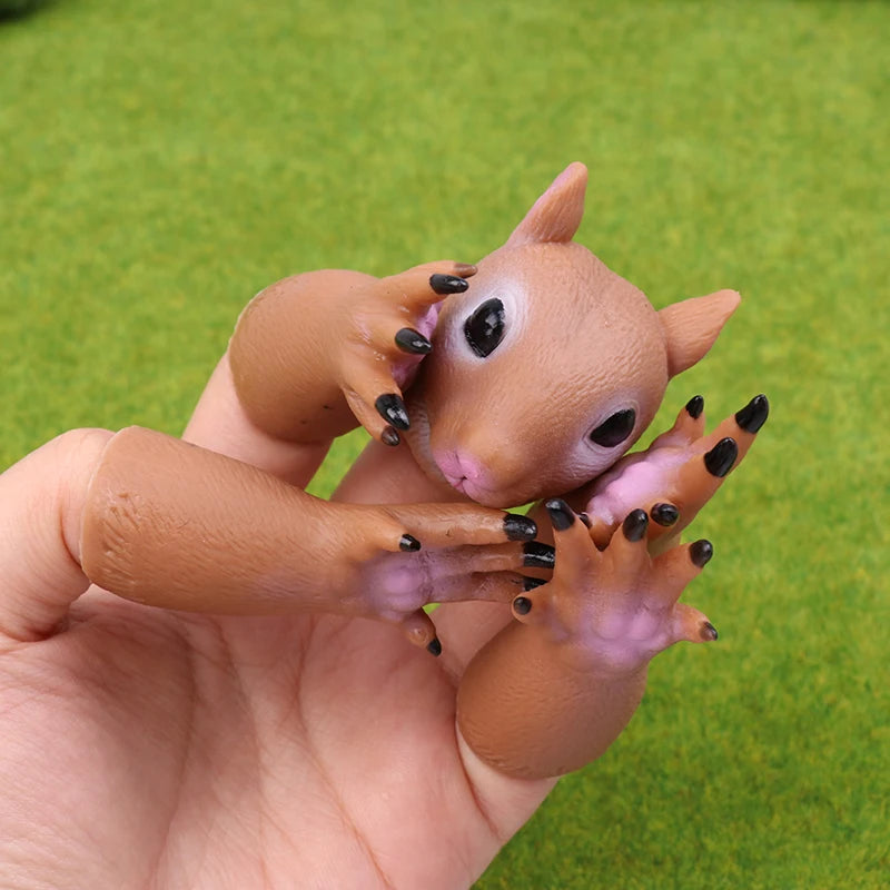 Squirrel Finger Hand Puppet – Kids Party Cosplay Novelty Toy Finger Puppet Toy Axl