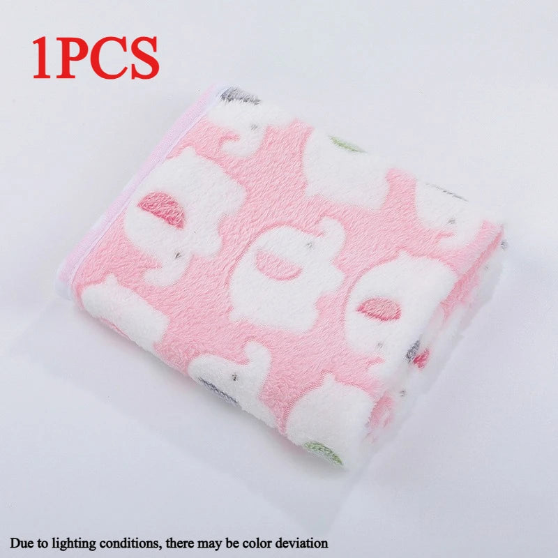 Soft Flannel Pet Blanket for Dogs & Cats | Cartoon Christmas Throw Pet Throw Blanket Axl J-1pcs 60x40cm