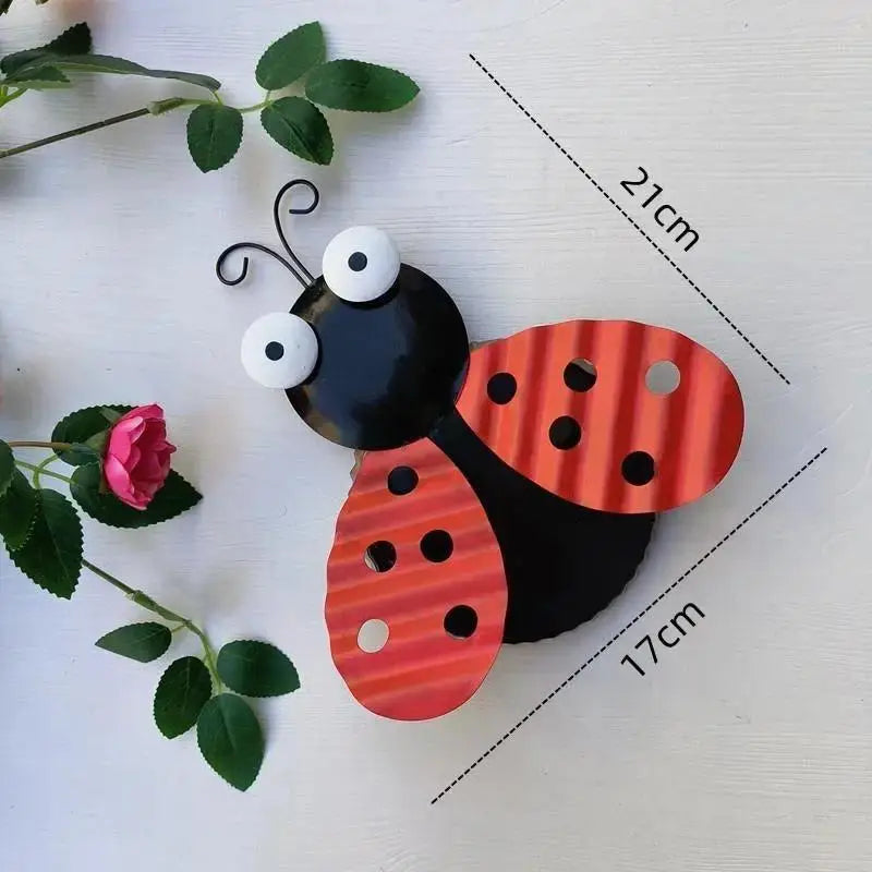 Mini Metal Ladybug Beetle Garden Fence Hanger Ornament Garden Wall Ornament Axl Red